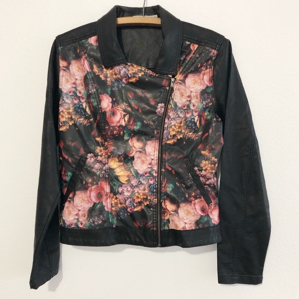 JustFab Floral Vegan Leather Jacket Women’s Medium